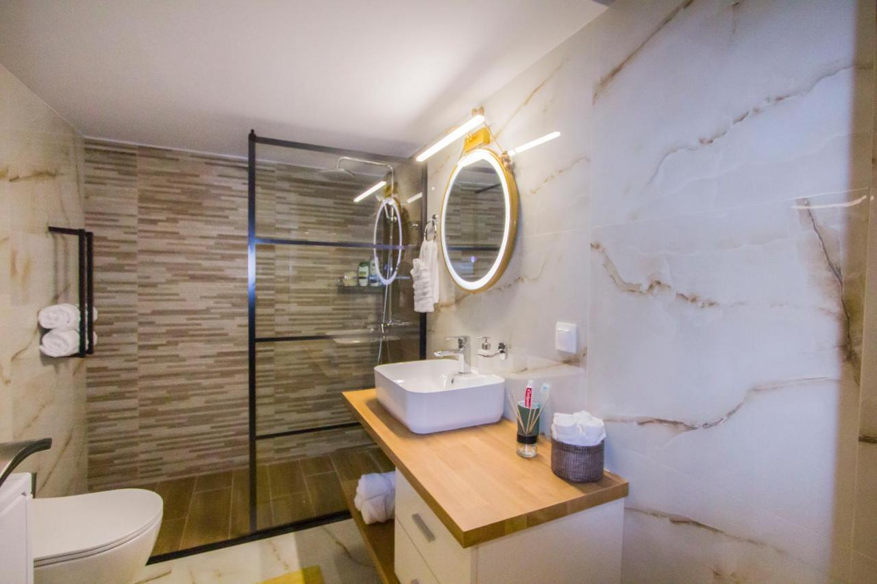 Luxurious Apt Near Ampelokipoi Metro Station Athen Exterior foto